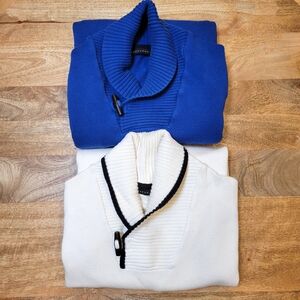 Sean John Blue and White Turtleneck Sweater Set